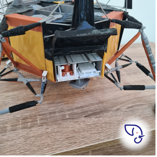 33.png Apollo 11 1/24th complete model