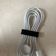 WhatsApp-Image-2024-07-16-at-11.25.25-3.jpeg Einstellbarer Kabelhalter für alle Kabel