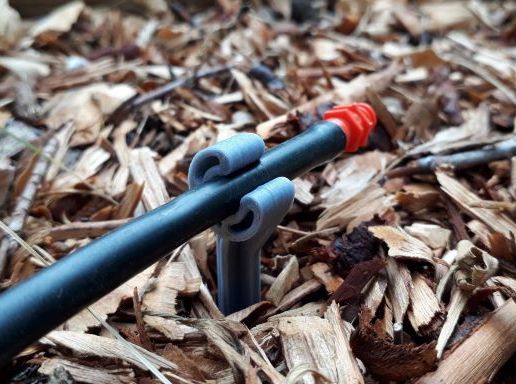 20220801_161138_Resized.jpg Gardena style - Simple bracket / support - Micro Drip 4.6mm