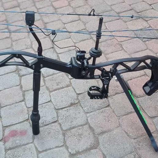 WhatsApp-Image-2024-10-20-at-17.20.41-2.jpeg COMBOUND BOW STAND