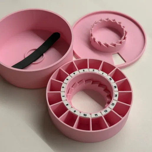 IMG_0265.jpeg Pressable Rotatable Pill Box