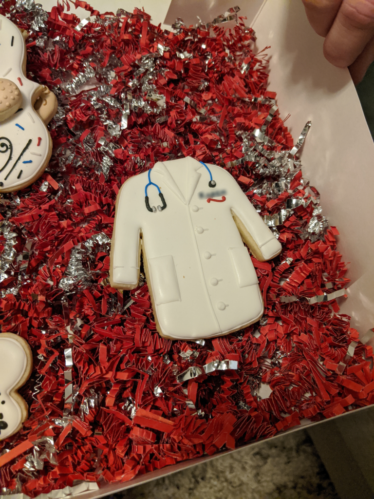 Free STL file Lab Coat Cookie Cutter・3D printer model to download・Cults