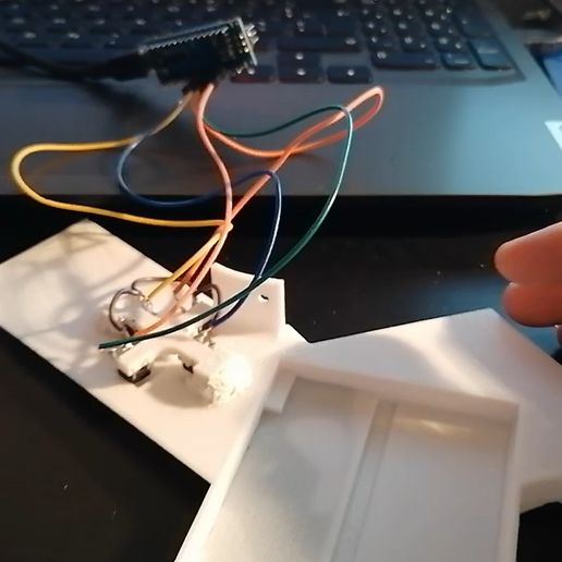 circuit.jpg Valorant | Phantom game controller + Killjoy bracelet