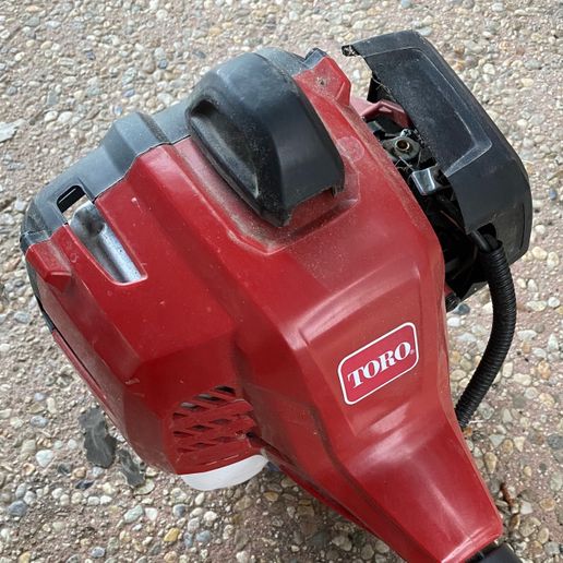Toro 1.jpg Toro Benzin Deposu Kızak Plakası