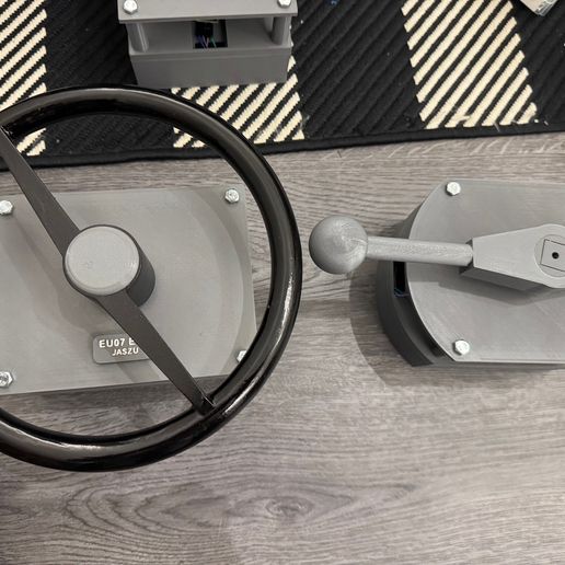 IMG_6986.jpeg EN57 kran hamulca brake oerlikon MASZYN TRAIN DRIVER SIMRAIL joystick