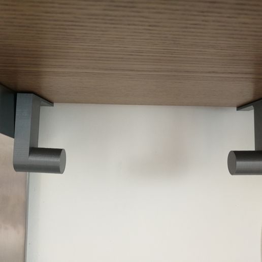 IMG_20180829_130816[1].jpg Shelf towel holder