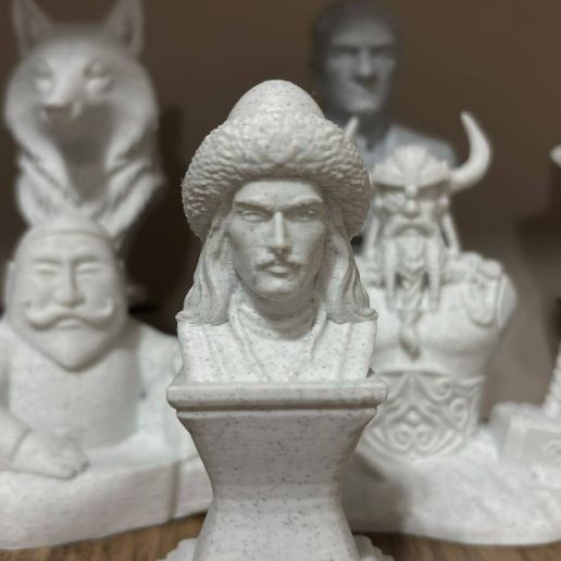 Metehan Bust