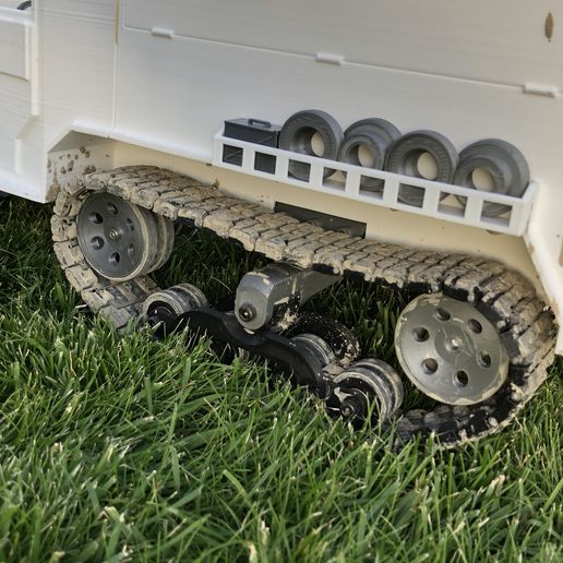 IMG_0041.JPEG 3D Printed RC Truck / Half-track