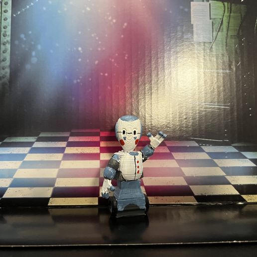 McFarlane STAFF bot head, hands, and tread