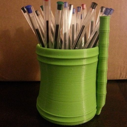 Bamboo pencil pot