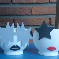 IMG-20200123-WA0016.jpg STL file EMOJI kiss pot x4・Design to download and 3D print