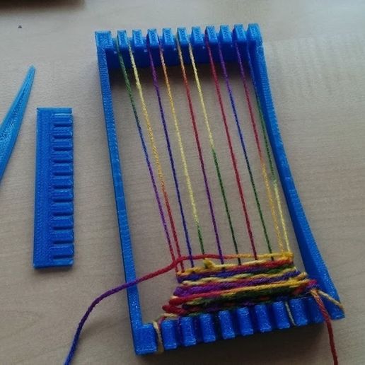 🧶 Kids Weaving Loom・Free STL File for ・Cults