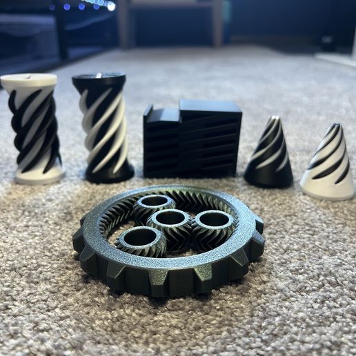 IMG_2420.jpg Illusion/Fidget Cube