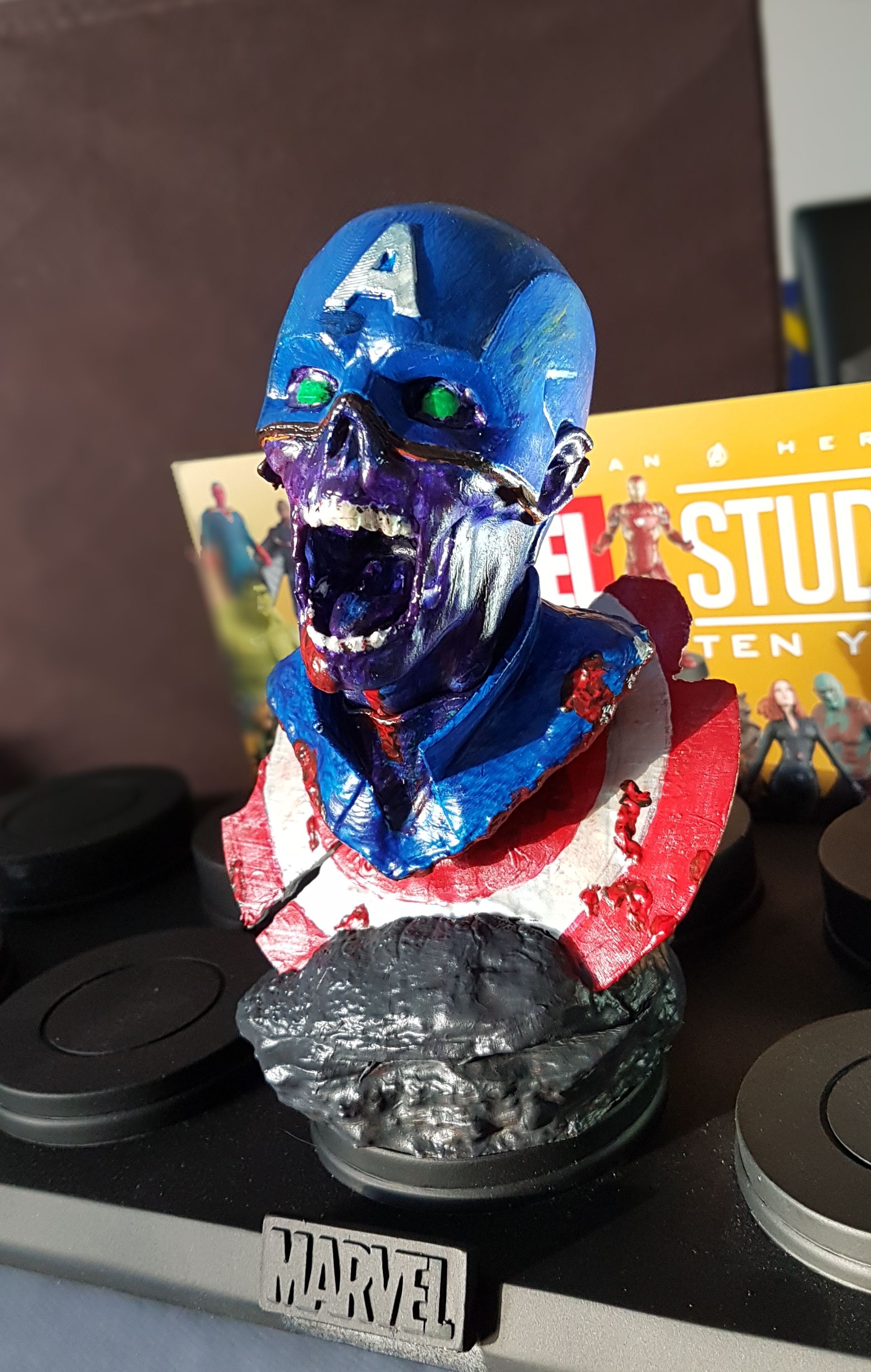Zombie Cap Bust (Statue), PhysicalPLArt