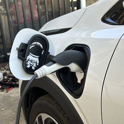 IMG_2315.jpg Fichier STL 22/23 Chevy Bolt Euv couvercle de bouchon d'hiver・Design pour imprimante 3D à télécharger