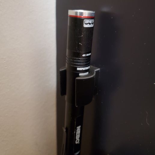 20240203_052819.jpg Nebo flashlight mount