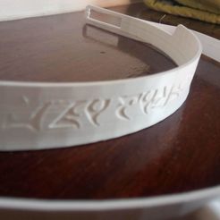 IMG_20200510_153143.jpg STL-Datei Viseira/Face Shield Klingon text kostenlos・3D-Druck-Idee zum Herunterladen