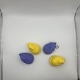 481510494_122145725246441744_3921341929206523803_n.jpg Peep Clicky Chicky Fidget and Keychain