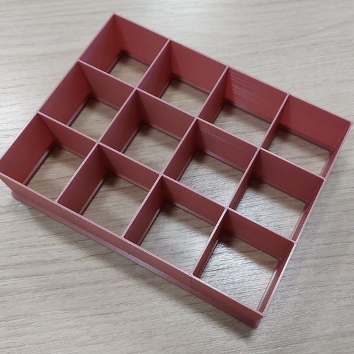 Brownie-Cutter-3DTROOP-10.jpeg Резак для пирожных