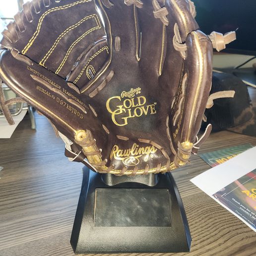 ⚾ Baseball Glove Holder・ STL File for ・Cults