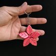 pointsettia-keychain-5.jpg porte-clés poinsettia articulé (3mf inclus)