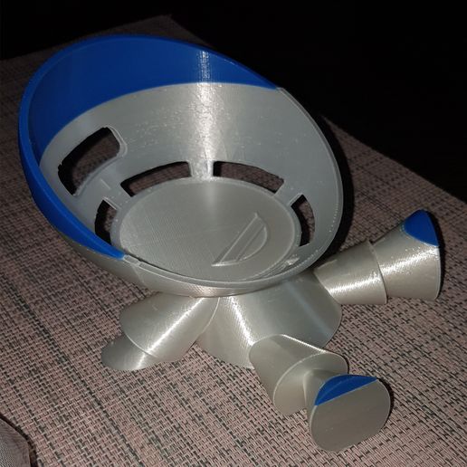 Alexa2b.jpg ALEXA in Space Suit