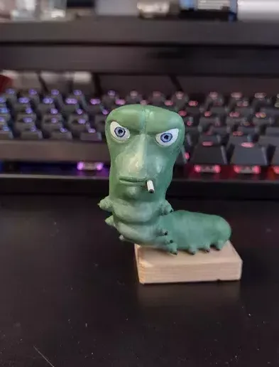 🐛 caterpillar with a cigarette・ STL File for ・Cults