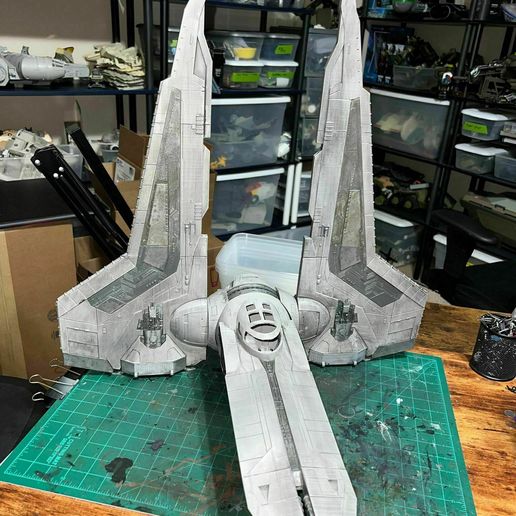 Gauntlet starfighter 3.75" figure toy ship Mandalorian