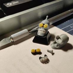 IMG_20200622_221836.jpg Bender artisan keycaps