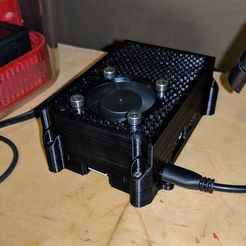 IMG_20190127_074421.jpg Archivo STL gratis Caja de Pi de frambuesa con ventilador de 40mm・Plan de impresión en 3D para descargar