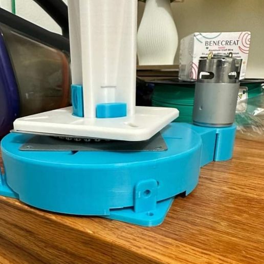 IMG_20231004_172740.jpg Éolienne verticale modulaire un projet simple et économique pour produire de l'énergie chez soi