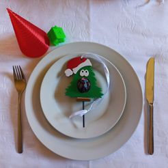 Lollipop_christmas_tree_plate.jpg STL file "CHRISTMAS TREE" - CHRISTMAS TREE /DINNER PLATE /DECORATION/GIFT・3D print design to download