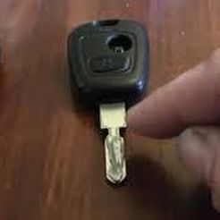 307_key.jpg STL-Datei remote key button peugeot 307 kostenlos・Objekt zum Herunterladen und Drucken in 3D