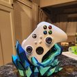 20230503_055359.jpg Diamond Hand - Crystal Xbox Controller Holder