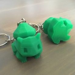 eebd6abaf93259803f2ccdad26f35448_preview_featured.jpg Low Poly Bulbasaur Keyring REMIX - suitable for small prints
