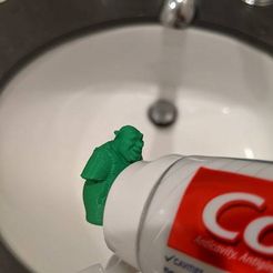 126858172_679247479621686_7898053242640778005_n.jpg STL file Shrek pooping toothpaste topper・3D printable model to download, casualchicken3d