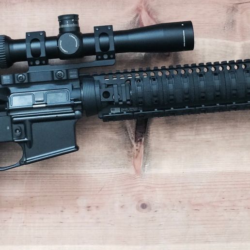 IMG_0517.jpg Colt M16A4 (Prop Gun)