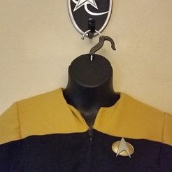 f346516fddb194e4f034d32402b4789d_display_large.jpg Free STL file Star Trek Next Gen Communicator Badge・3D printable model to download