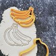IMG_20230615_113400_265.jpg Cookie cutter in the shape of bananas with stamp