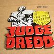 juez-dredd-cartel-letrero-rotulo-logotipo-impresion3d-pelicula-policia.jpg Judge Dredd, Poster, Sign, Signboard, Logo, Cults3d, Movie, Silvester Stallone, Cult Movie, Cults3d