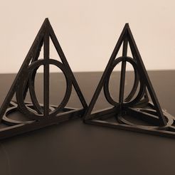 IMG20221123161709.jpg Harry Potter Bookholder deathly hallows logo