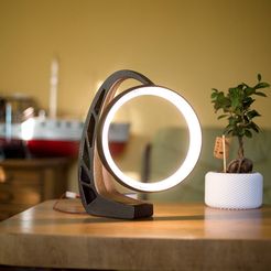 IMG_4944.jpg STL-Datei Table Lamp・3D-druckbares Modell zum herunterladen
