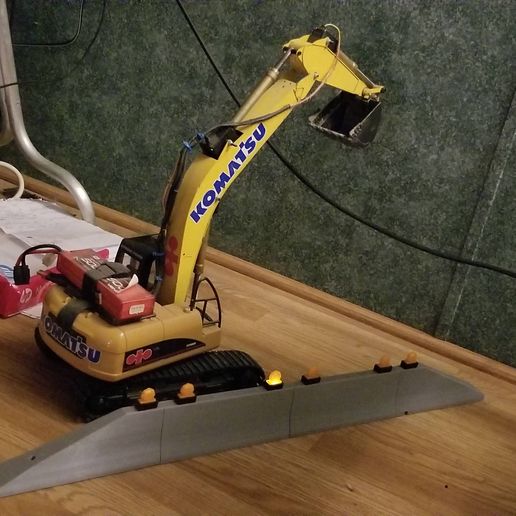 20210612_001900.jpg Échelle 1/14 (ATTENTION) Barrière Jersey