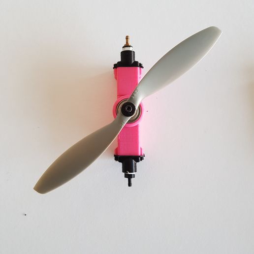 Two-cylinder compressed air motor