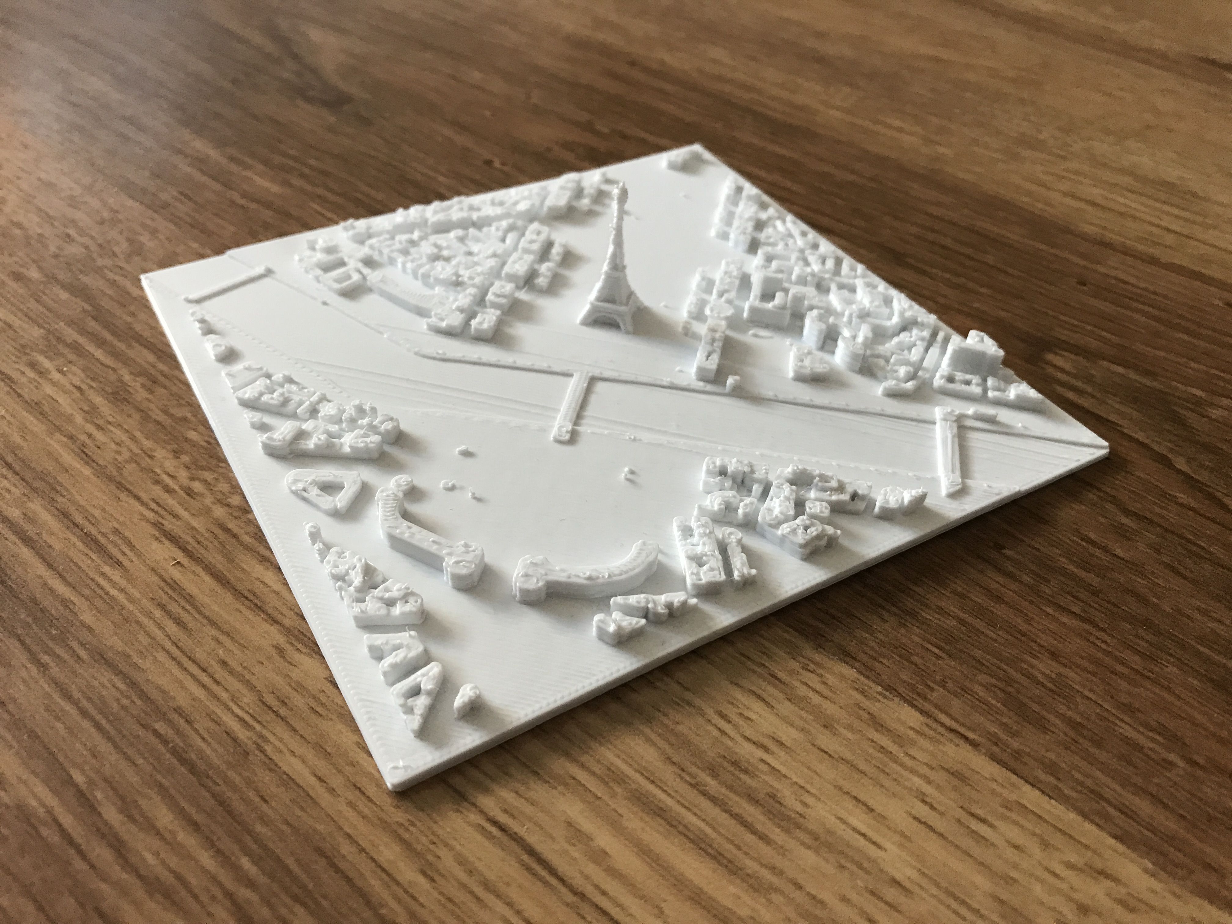 IMG_6099.jpg STL file Eiffel Tower - Paris City・3D printing idea to download, mithreed