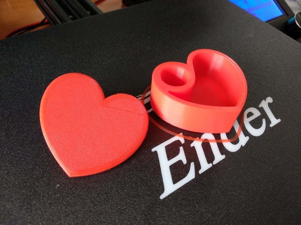 IMG_20190313_112012.jpg Free STL file Latching Heart Shaped Box・3D print model to download, Ohmny