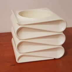 p01.jpg Free 3D file Artistic vase customized・3D printable model to download