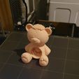 Valentins-Teddybär-Ornament ohne Stützen an Ort und Stelle gedruckt