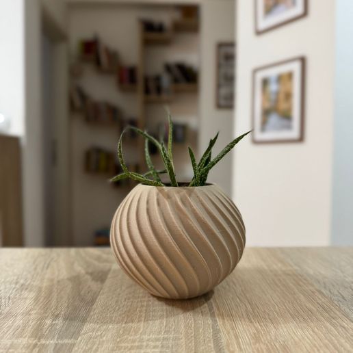 Planter Pot
