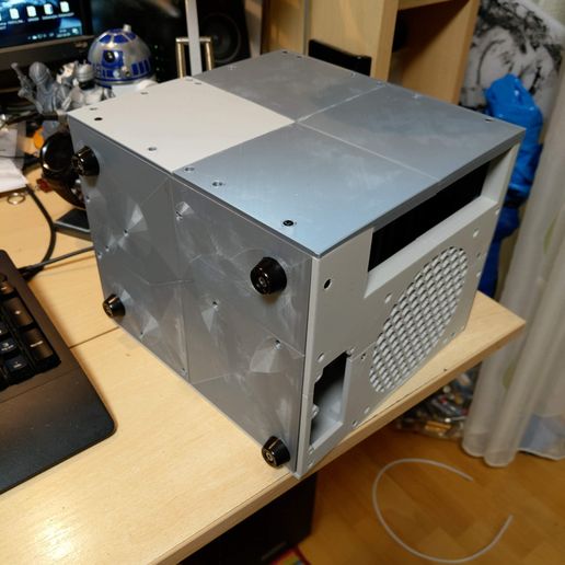 IMAG3503.jpg Netzwerkspeicher für 4x3,5" Schächte (NAS)